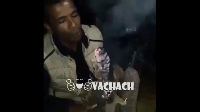 аш болсан не жемеисн😂😂