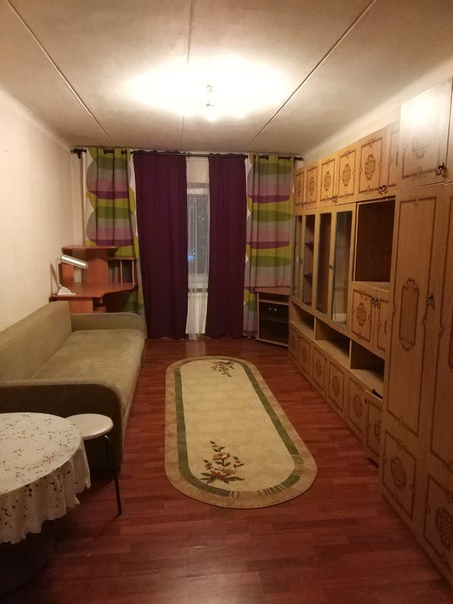Собственник! <br>Москва<br>Славянский бульвар. <br>Сдается комната <br>Сдается контакта 18м2 в коммунальной квартире на длительный срок. В районе Фили- Давыдково. Улица Кременчугская. Чисто , тихо , уютно. Для проживания все необходимое имеется. 18000 в месяц. Все включено <br>Рассматриваем семейную пару. Все вопросы в личку. Комментарии не читаю. - фото Фото: Собственник! <br>Москва<br>Славянский бульвар. <br>Сдается комната <br>Сдается контакта 18м2 в коммунальной квартире на длительный срок. В районе Фили- Давыдково. Улица Кременчугская. Чисто , тихо , уютно. Для проживания все необходимое имеется. 18000 в месяц. Все включено <br>Рассматриваем семейную пару. Все вопросы в личку. Комментарии не читаю.
