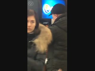 В Кургане мужчина пришел в Бургер Кинг за газировкой с ведром