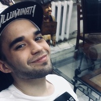 Владислав Петраков