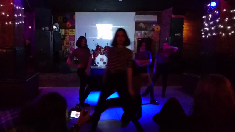 G-CRUSH - Excuse me (AOA)