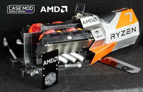 Встречайте новоиспеченный проект для #CaseModWorldSeries2018 под названием HOVERYZE российского моддера AntSter. HOVERYZE воплощает в себе летающий мотоцикл будущего. 