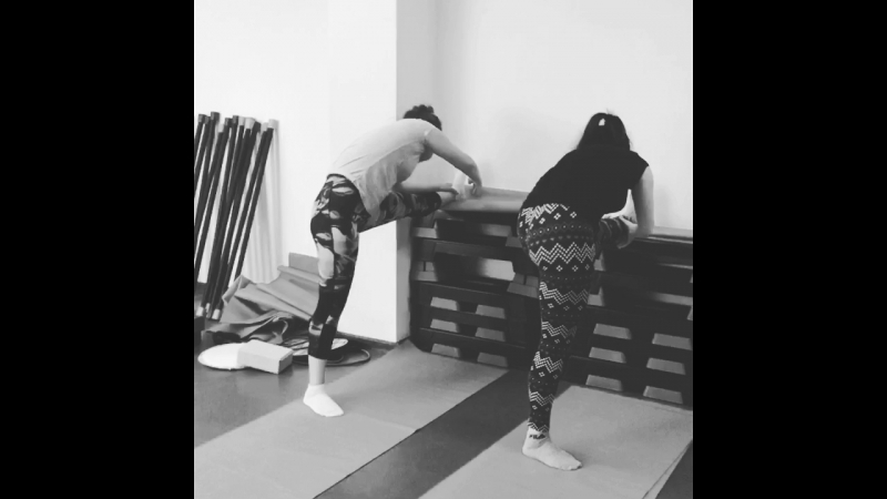 Stretching Тянем продольный шпагат