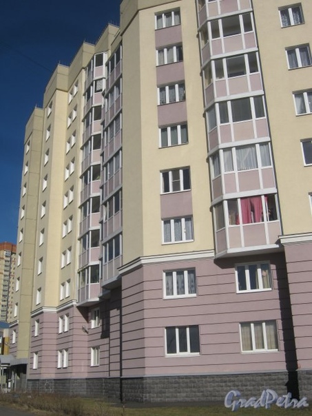 Сдается 1 комн. квартира в Санкт-Петербурге на длит. срок от собственника. <br>Без агентов и без комиссии! <br>10 мин. тр. от метро Ленинский пр-т/Автово, ул. Маршала Захарова д.16 к1. <br>Общ. пл. 42 кв. м., жил. пл. 20 кв. м., кухня 11 кв. м, есть лоджия. <br>В квартире евроремонт, есть холодильник, стиральная машина, телевизор, микроволн. печь, чайник, интернет. Санузел раздельный. <br>Дом новый, рядом парк, магазины, спортклуб. <br>Сдается для славян, пары или одного, можно с детьми, без животных. <br>Цена: 20000 руб.+ КУ. Агентов просьба не беспокоить! <br>Звоните по телефону: +7 (911) 211-20-47 Сергей, либо пишите в личку. - фото Фото: Сдается 1 комн. квартира в Санкт-Петербурге на длит. срок от собственника. <br>Без агентов и без комиссии! <br>10 мин. тр. от метро Ленинский пр-т/Автово, ул. Маршала Захарова д.16 к1. <br>Общ. пл. 42 кв. м., жил. пл. 20 кв. м., кухня 11 кв. м, есть лоджия. <br>В квартире евроремонт, есть холодильник, стиральная машина, телевизор, микроволн. печь, чайник, интернет. Санузел раздельный. <br>Дом новый, рядом парк, магазины, спортклуб. <br>Сдается для славян, пары или одного, можно с детьми, без животных. <br>Цена: 20000 руб.+ КУ. Агентов просьба не беспокоить! <br>Звоните по телефону: +7 (911) 211-20-47 Сергей, либо пишите в личку.