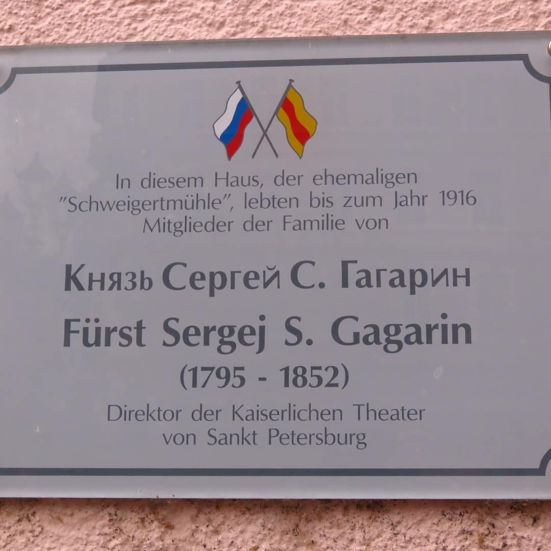 Куда вы едете? - Я? В Баден-Баден. А вы? - Я? В Бердичев-Бердичев. красиво, русский, намного, ближе, БаденБаден, аккуратные, аристократы, любили, Неспроста, место, Приятное, Деревня, которой, Каждый, торкает, живём, Взять, собаку, чаучау, первая