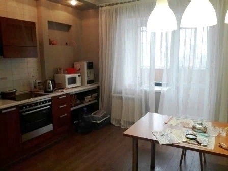 Фото: м.Коньково — 360 м <br>Профсоюзная, 113 к3 <br>Сдаю 2к квартиру . 55 м2. 6 этаж. В хорошем состоянии, после ремонта. чистый подъезд. Без домашних животных. В квартире мебель, кухонный гарнитур,удобный диван, кровать с ортопедическим матрасом. Из бытовой техники: холодильник, стиральная машина. <br>По всем вопросам звонить по номеру 89653095408 <br>Стоимость аренды 36000