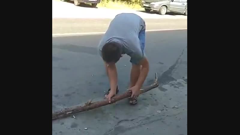 Басынан ұрды 😢