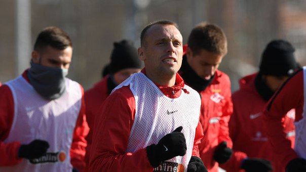 Каррера объяснил, почему не играл Глушаков