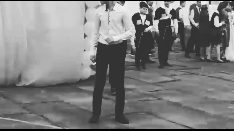 VID_28500824_145140_595.mp4