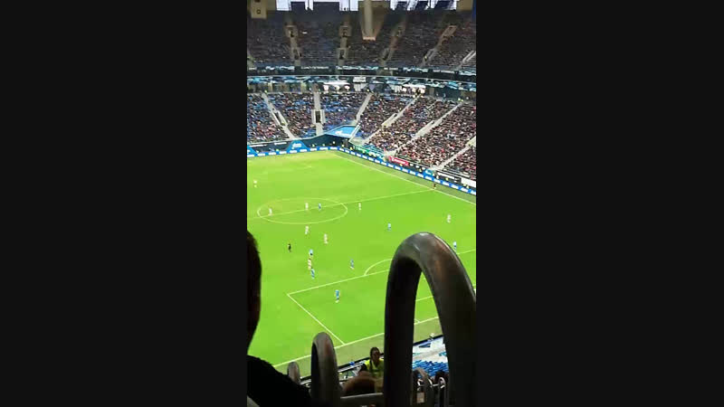 Футбол в зенит арене