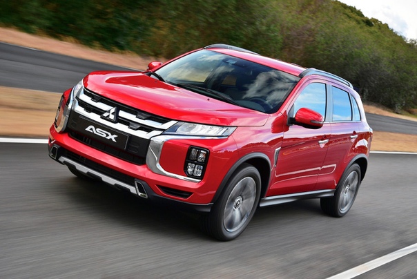 Кроссовер Mitsubishi ASX обновлен в четвертый раз Фото: компания MitsubishiСтаричок Mitsubishi ASX, выпускающийся с 2010 года, не сменил поколение, а вновь перенес подтяжку лица уже четвертую в