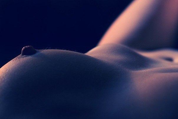 Amateur indian enjoys some perverted toying action