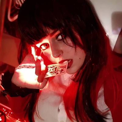 porno-minet-viki-grigorevoy-trahaet-polnorazmernuyu-vaginu