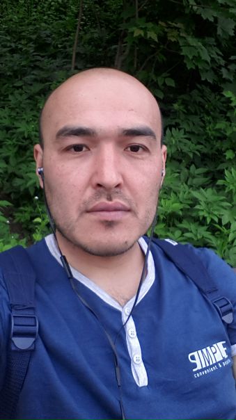 Здравствуйте! Ищу комнату недалеко от метро, от станции Академическая и ниже по оранжевой ветке, до р-на Бутово.<br>Цена за комнату 15000 руб. Если недалеко от метро Калужская, то 17000 руб.<br>Работаю автоэлектриком, с графиком 5/2. Буду проживать один. <br>Гражданство РФ. Чистоту, порядок, своевременную оплату гарантирую. Без вредных привычек. Никаких гостей и посиделок. Так же рассматриваю с заселением в комнату к некурящему и не пьющему человеку.<br>С агентами не сотрудничаю.<br><br> Камбаров - фото Фото: Здравствуйте! Ищу комнату недалеко от метро, от станции Академическая и ниже по оранжевой ветке, до р-на Бутово.<br>Цена за комнату 15000 руб. Если недалеко от метро Калужская, то 17000 руб.<br>Работаю автоэлектриком, с графиком 5/2. Буду проживать один. <br>Гражданство РФ. Чистоту, порядок, своевременную оплату гарантирую. Без вредных привычек. Никаких гостей и посиделок. Так же рассматриваю с заселением в комнату к некурящему и не пьющему человеку.<br>С агентами не сотрудничаю.<br><br> Камбаров