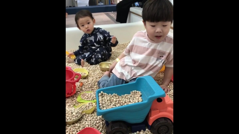 Dongho Instagram