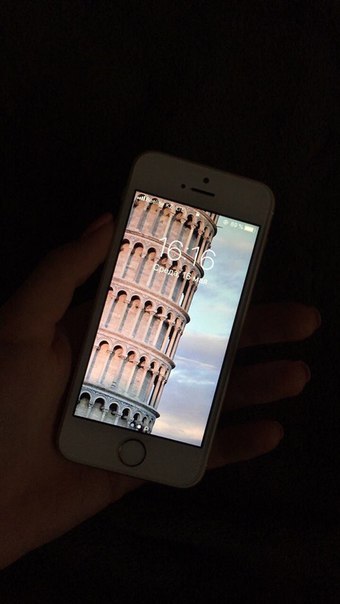 Apple iPhone SE