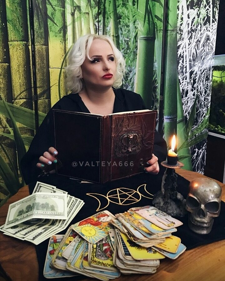 Хештег эзотерика на Салон Магии и мистики Елены Руденко ( Валтеи ). Киев ,тел: 0506251562 1Ncr3TfqBTw