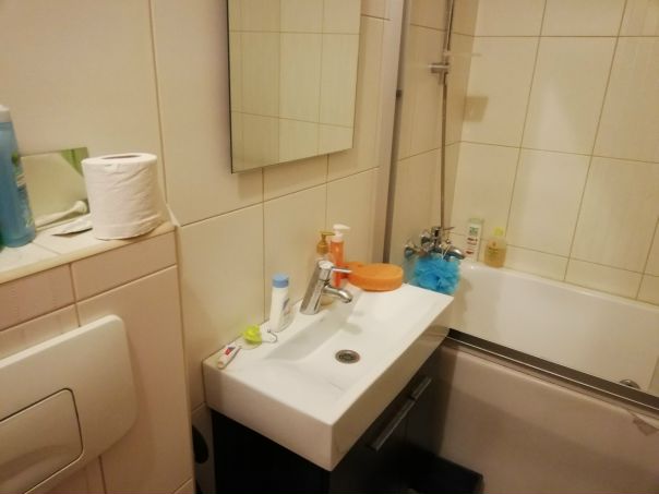 С июля!!! <br>Сдаётся комната в 2 комн квартире, новый светлый дом, ремонт! <br>М Бабушкинская 5 мин транспортом, пробок не бывает. М. Отрадное, свиблово, Ботанический сад, - 10 мин транспортом. Соседка девушка 27 лет, мед работник. Чистота, порядок. только для одной девушки. Цена 16 т руб плюс коммуналка! <br> Панкратова - фото Фото: С июля!!! <br>Сдаётся комната в 2 комн квартире, новый светлый дом, ремонт! <br>М Бабушкинская 5 мин транспортом, пробок не бывает. М. Отрадное, свиблово, Ботанический сад, - 10 мин транспортом. Соседка девушка 27 лет, мед работник. Чистота, порядок. только для одной девушки. Цена 16 т руб плюс коммуналка! <br> Панкратова