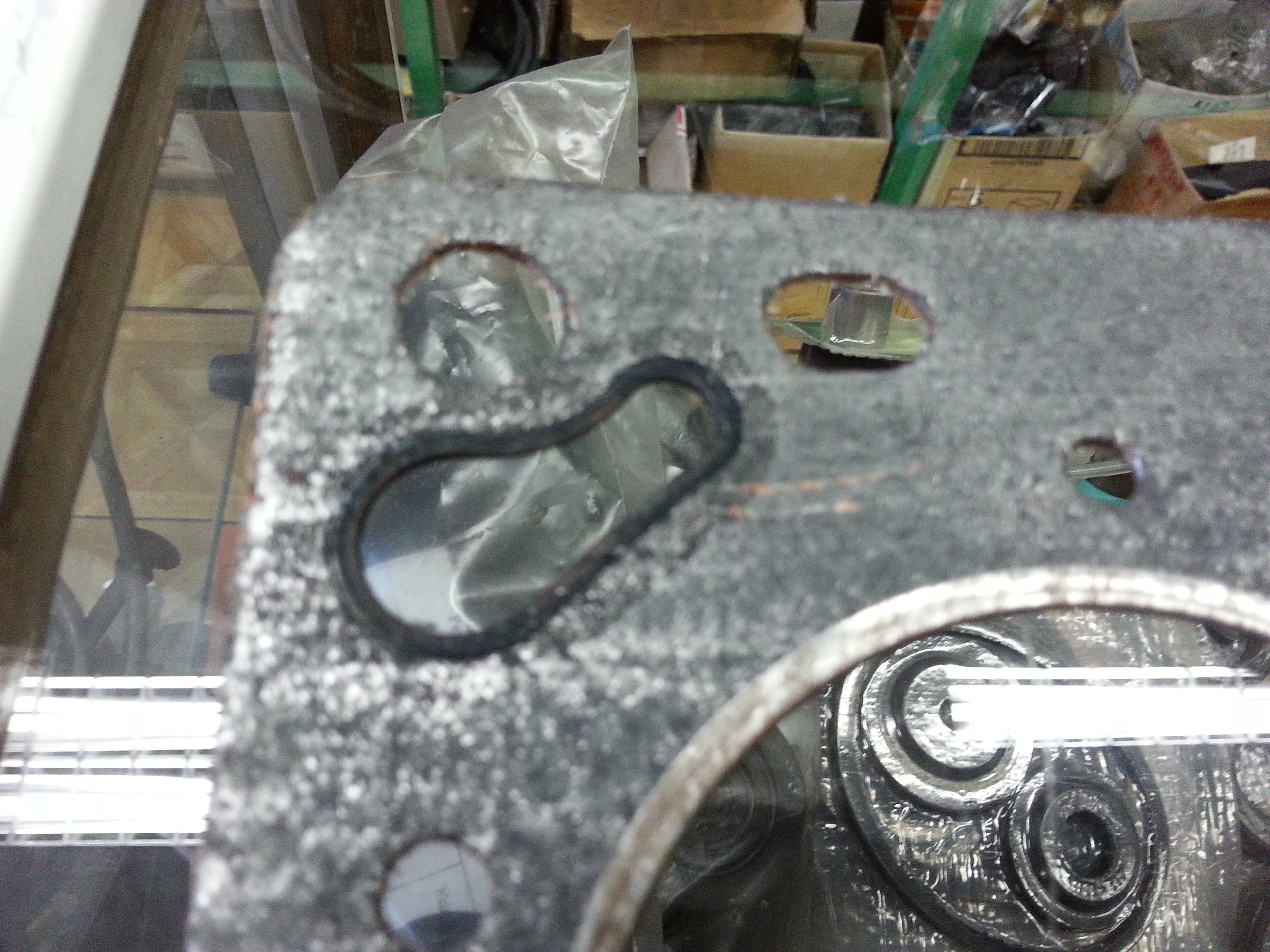 Пузырьки в расширительном бачке (не прокладка) - Двигатель 412: ремонт ...