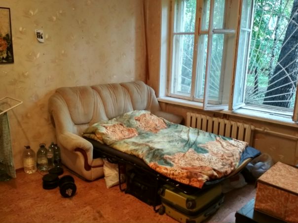 Ищу соседа, мужчину в однокомнатную квартиру. Оплата 13000 руб. в месяц, с учётом комуналки. Можно без залога. Заплатил и заехал.<br>Срочно!!! Туалет с ванной совмещён. Стиральная машина есть. Есть wi-fi. 10 минут ходьбы до метро Фонвизинская. Тихий район рядом с ботаническим садом. Район Марфино ул. Малая ботаническая.<br>Спальных мест два. <br>Мне 32 года. Большую часть времени нахожусь на работе.<br><br>89251063227 - Антон!<br> Арсентьев - фото Фото: Ищу соседа, мужчину в однокомнатную квартиру. Оплата 13000 руб. в месяц, с учётом комуналки. Можно без залога. Заплатил и заехал.<br>Срочно!!! Туалет с ванной совмещён. Стиральная машина есть. Есть wi-fi. 10 минут ходьбы до метро Фонвизинская. Тихий район рядом с ботаническим садом. Район Марфино ул. Малая ботаническая.<br>Спальных мест два. <br>Мне 32 года. Большую часть времени нахожусь на работе.<br><br>89251063227 - Антон!<br> Арсентьев