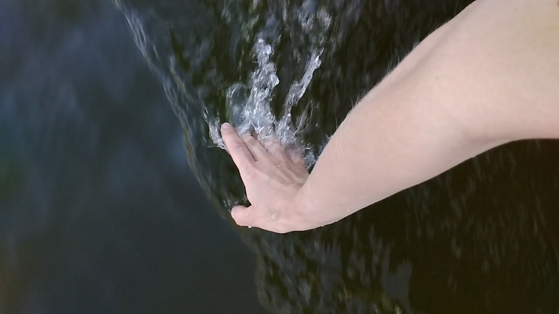 VID_20180618_183948.mp4
