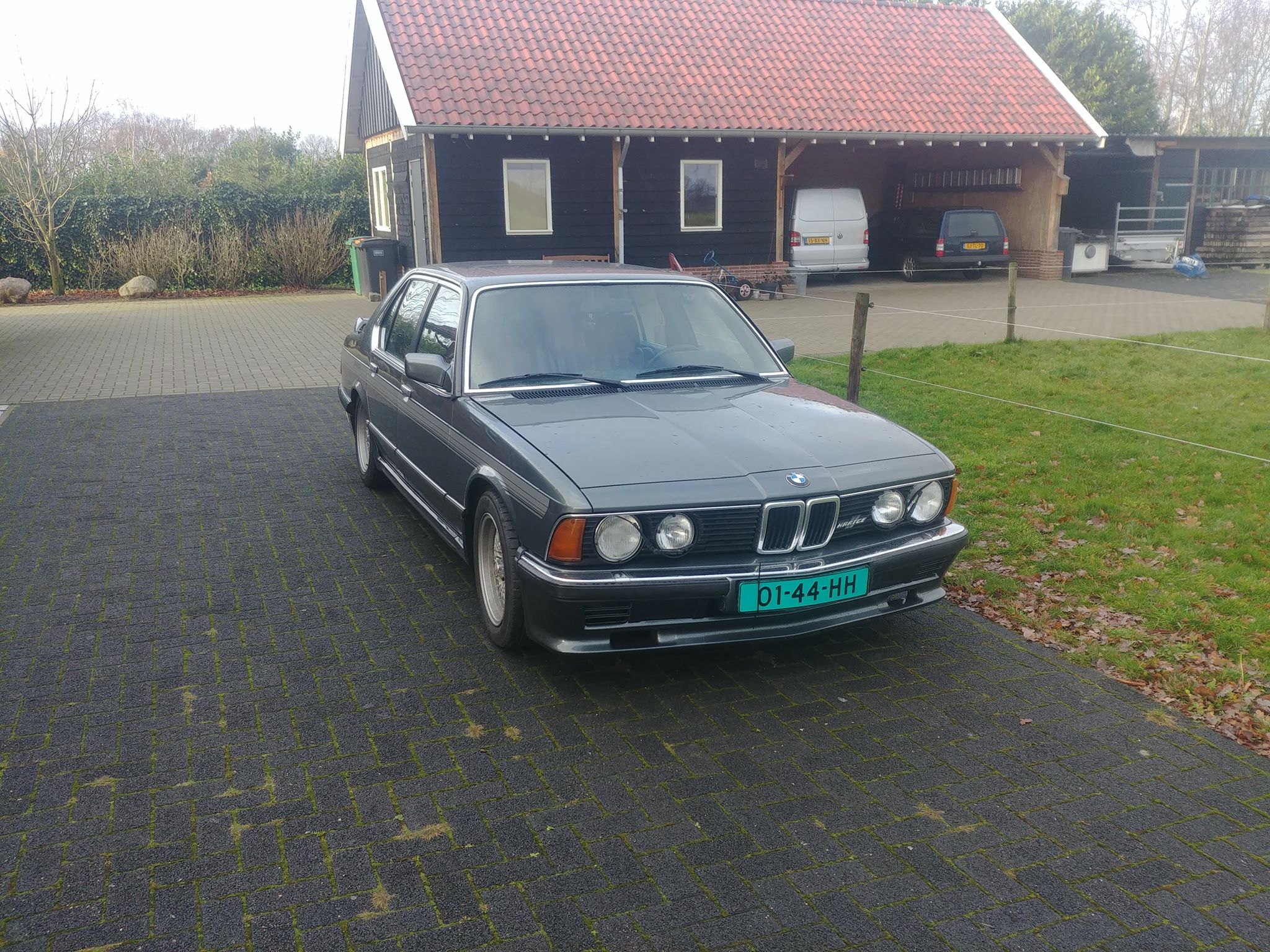 Bmw e23 салон