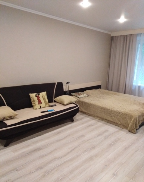 Фото: Новочерёмушкинская, 60 к1 <br>Метро Новые Черемышки <br>10 этаж из 15 <br>30.000 <br> <br>Сдадим однокомнатную квартиру, полностью мебелированную, с бытовой техникой. В квартире два спальных места, кровать не 