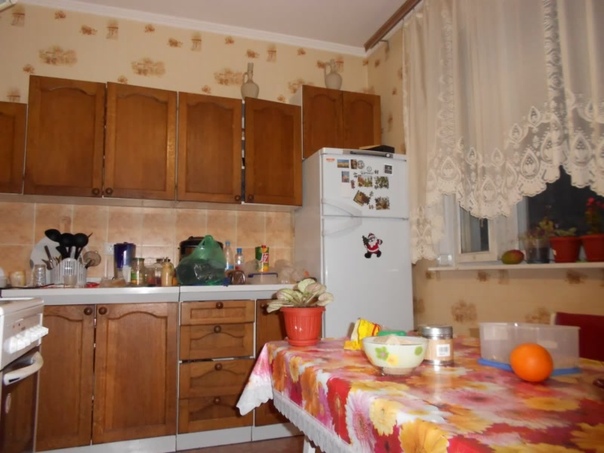 Фото: Сдается комната в 3-кмн. квартире в 2-х минутах от станции м. Бибирево <br>Проживание с девушками, без хозяев. Депозит (можно разбить). Строго одной девушке. С/пары не рассматриваются.<br>Полностью меблирована, есть все необходимое, wifi. 20.000 рублей с к/у. Пишите ВК.<br><br> Козлов