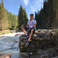 Валентин Страздин