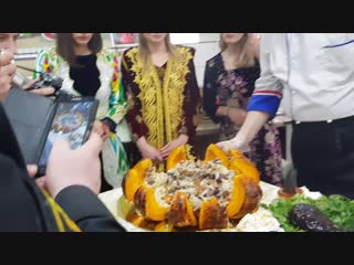 Присутствовал на дегустации Азербайджанской🇦🇿 кухни🍽,было ооочень вкусно) 🍗🥗🍖🥘спасибо за приглашение)👍👍