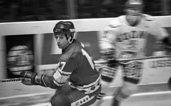14 января 1948 года родился великий отечественный спортсмен, хоккеист Валерий Харламов. Памяти выдающегося спортсмена так рано ушедшего от нас ..