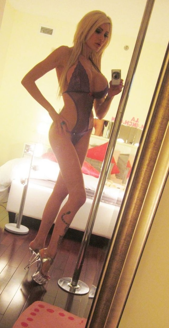 Busty white milf really loves black pecker