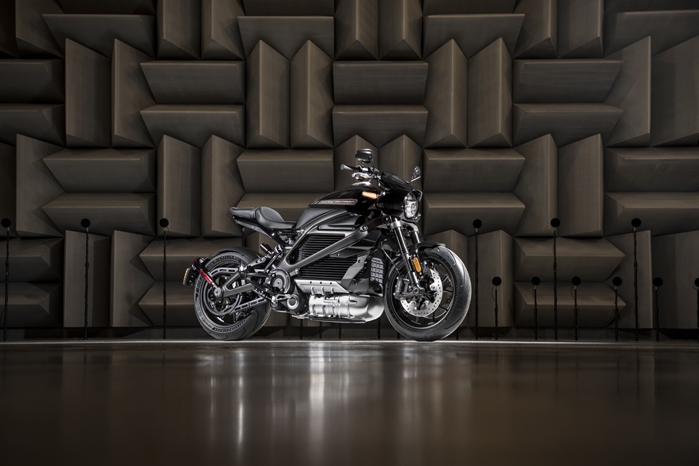 Официальная цена Harley-Davidson Livewire в США: 29 799 долларов