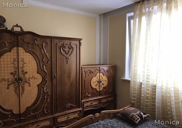 Сдается комната в трехкомнатной квартире площадью 15 кв.м. только одному и только парню, без семейных пар за 18 500. В комнате есть кровать, шкаф.<br>Без комиссии!<br>Подробнее на - фото Фото: Сдается комната в трехкомнатной квартире площадью 15 кв.м. только одному и только парню, без семейных пар за 18 500. В комнате есть кровать, шкаф.<br>Без комиссии!<br>Подробнее на