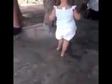 Ну очень горячий танец