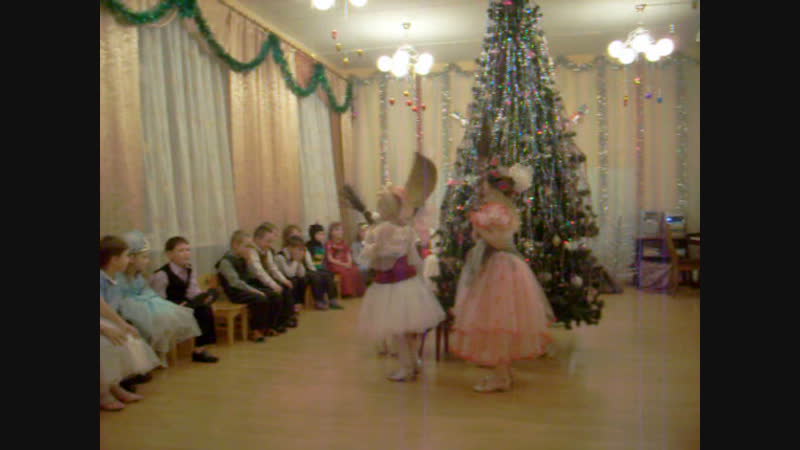 Лелик тусовщица