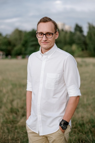 Евгений Якушев