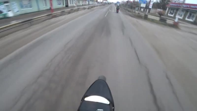 Стант перед копами на заднем