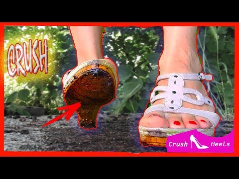 Crush Mulberry in Platform Wedge