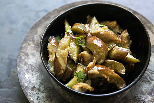 Жареные баклажаны с имбирём и мисо/Stir Fried Eggplant with Ginger and Miso. 