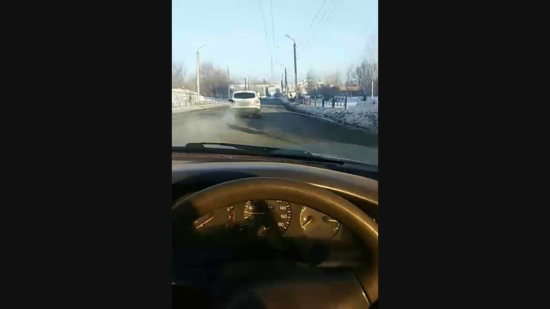 замерзла машина,не завелся
