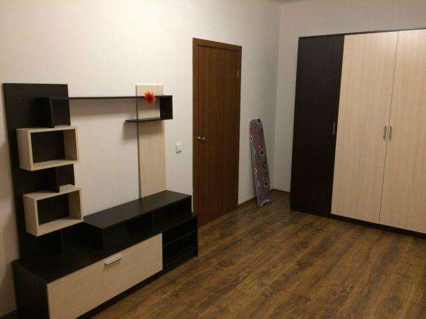 Сдам однокомнатную квартиру с большой кухней (евро двушка), Люберцы<br>23000 руб.<br><br>Сдается квартира на длительный срок аккуратному жильцу без вредных привычек (гражданство РФ, без животных) в ЖК Фото: Сдам однокомнатную квартиру с большой кухней (евро двушка), Люберцы<br>23000 руб.<br><br>Сдается квартира на длительный срок аккуратному жильцу без вредных привычек (гражданство РФ, без животных) в ЖК