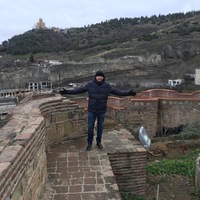 Джонибек Хусанов