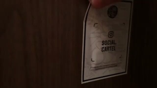 @ social.cartel - Приклеят стикер с денежными средствами прямо на твоём подъезде 🤑 Скорей подписывайся, через неделю они снова з