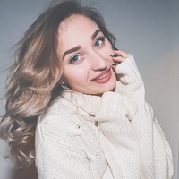 Юля Елистратова