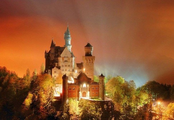 Замок Нойшванштайн, Германия