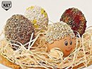 Пасхальные яйца, украшенные крупой