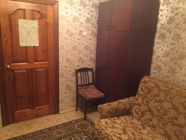 Фото: Собственник!Сдается Комната в трёх комнатной квартире,строго славянам,желательно семейной паре.Без детей и животных,адекватным и без вредных привычек!!В доме имеется все для комфортного проживания,развитая инфраструктура,парки,скверы,Борисовские пруды ,магазины,поликлиника в шаговой доступности!До метро 3 минуты,за домом.Метро Борисово.цена 18000 тысяч.Депозит 18000 тысяч,входит за последний месяц <br>проживания,можно разбить на 2 месяца.По всем вопросам звоните 89167077325 Дмитрий.