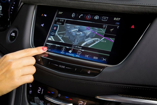 Зона комфорта Cadillac XT5. Главные фишки самого недооцененного в России премиального кроссовера. Cadillac XT5 уже два года продается в России. У него яркая внешность и привлекательная цена, но