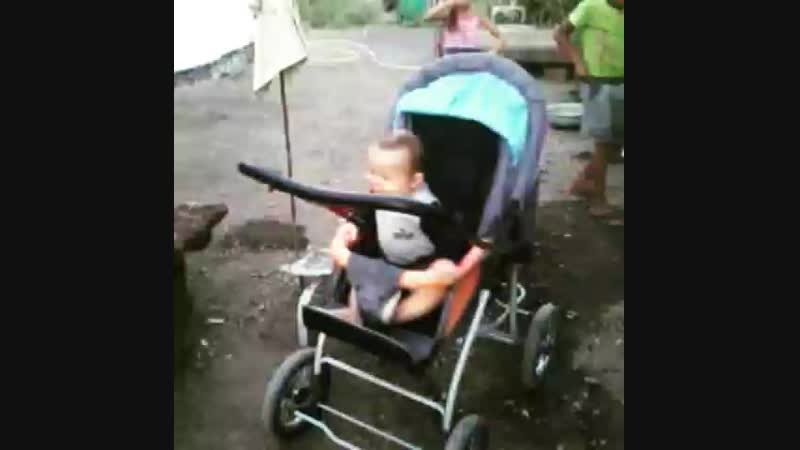 VID_21100805_113927_431.mp4